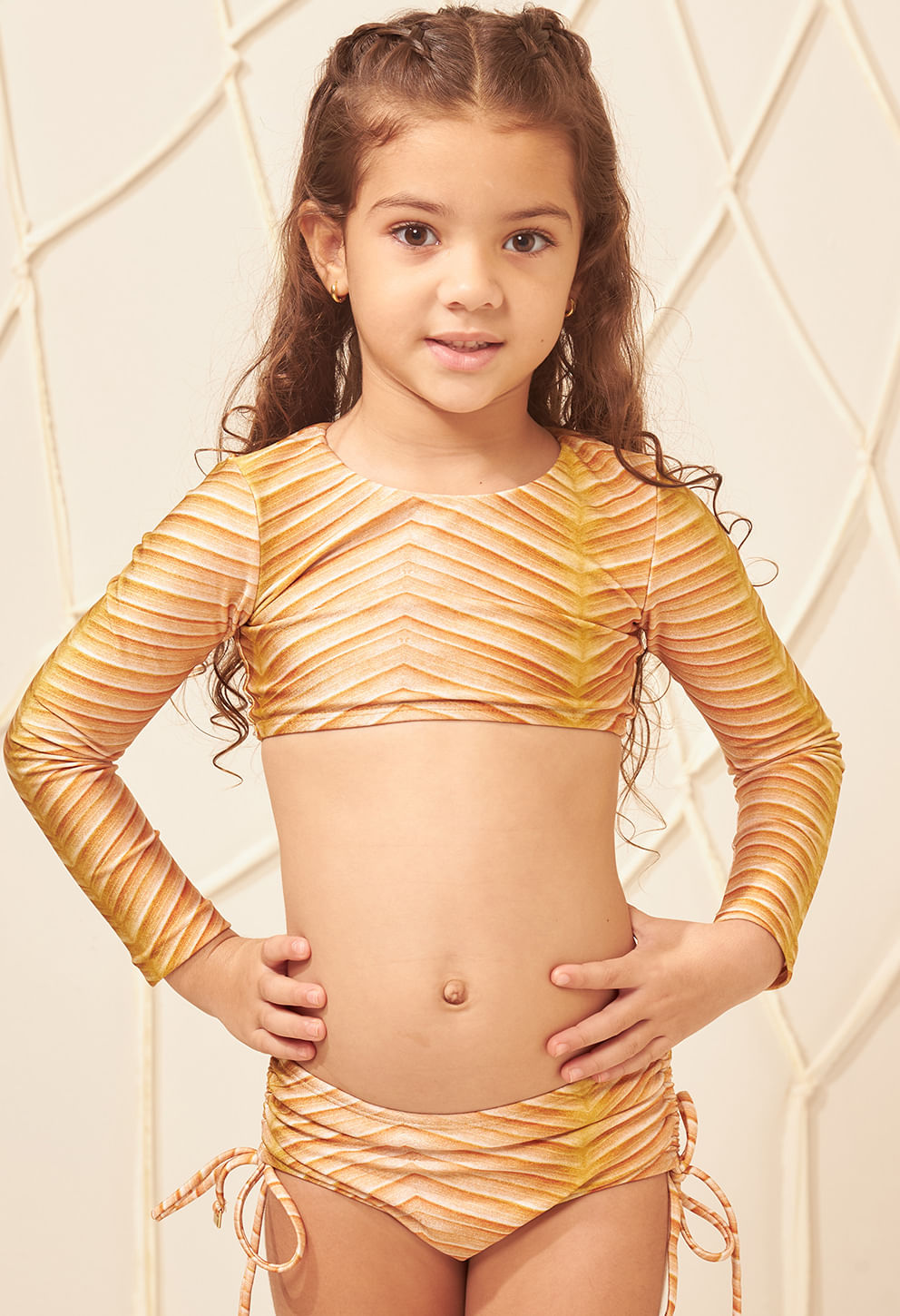 Biquíni Valentina Infantil Paradise - vista frontal em tons amarelo dourado