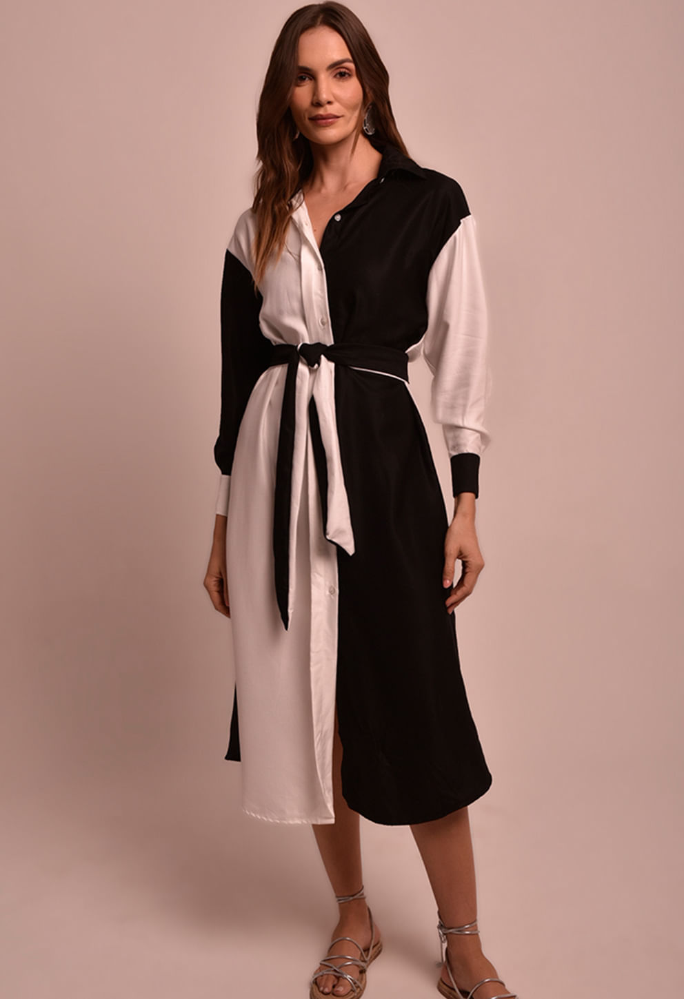 Chemise Bicolor Luar - frontal, preto e branco